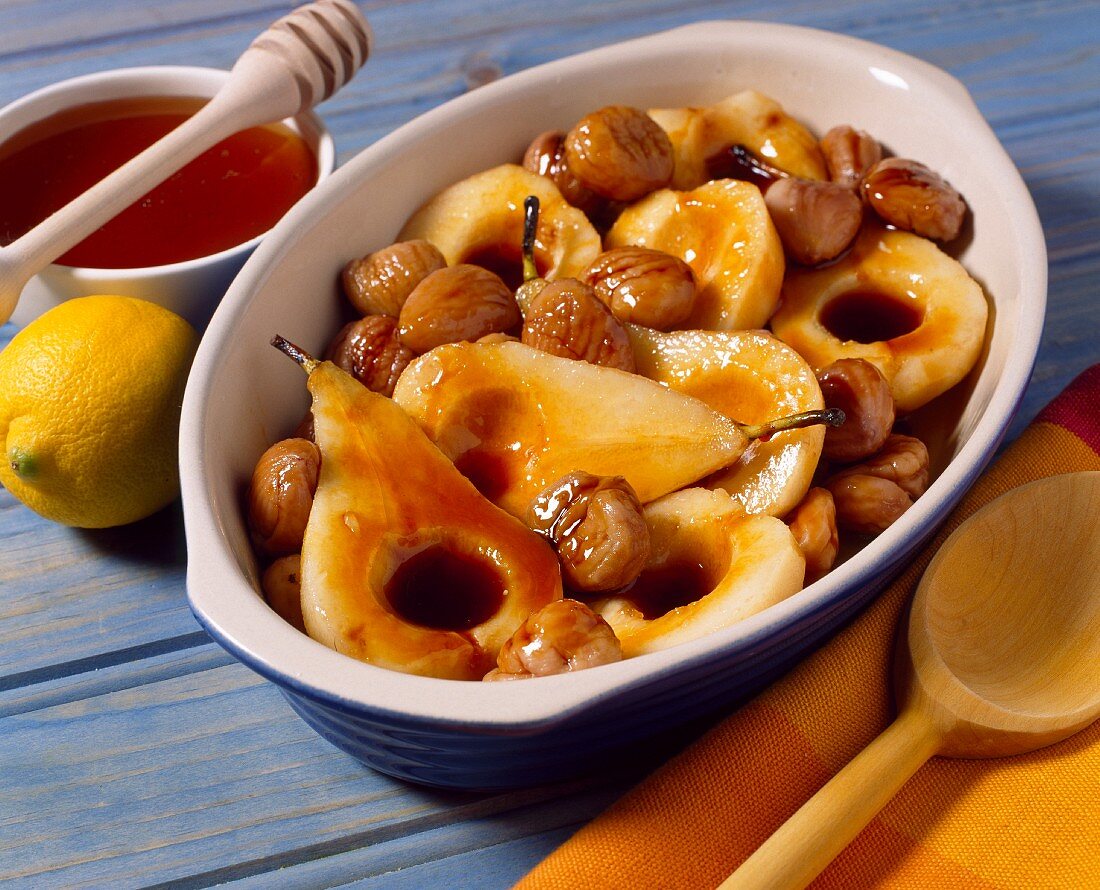 Pears and chestnuts with honey