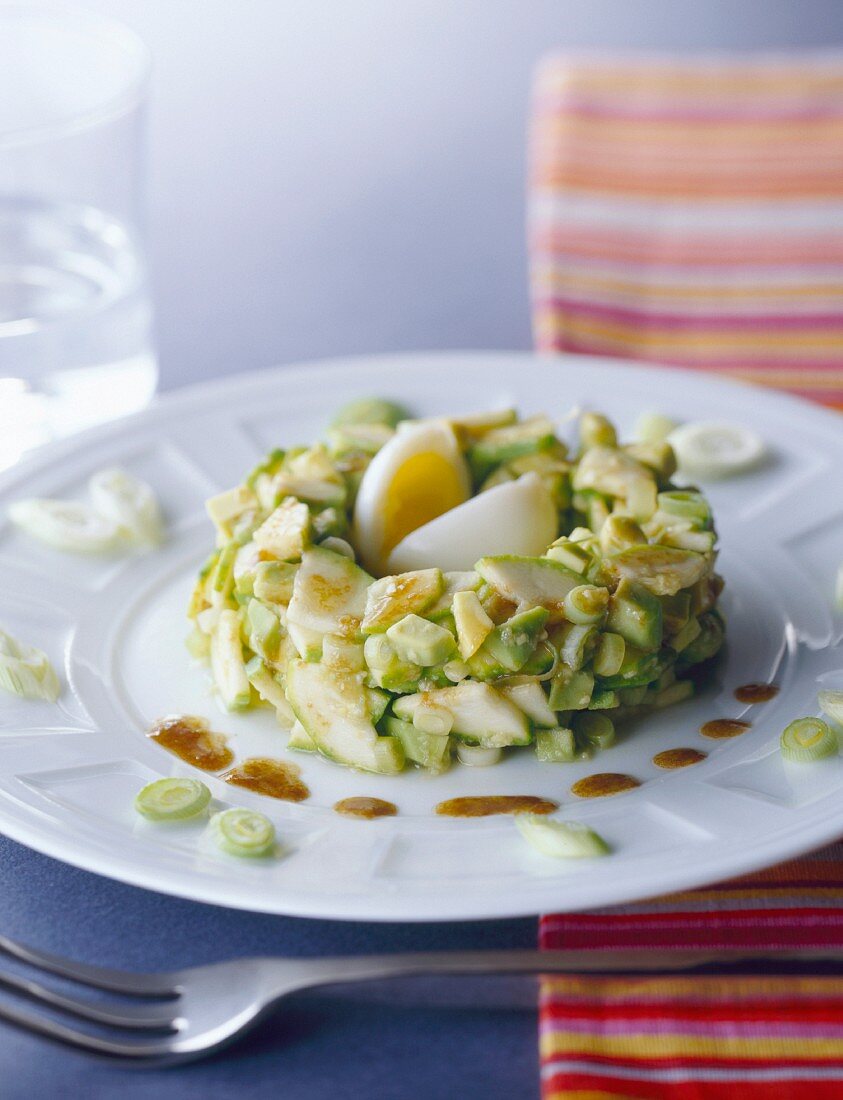 Avocado and courgette tartare