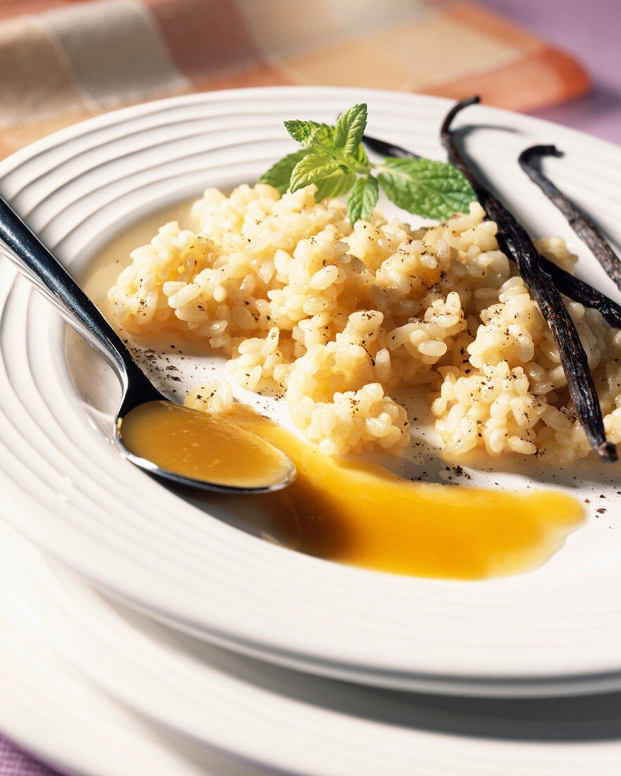 Vanilla-flavored rice pudding with chilled apricot puree