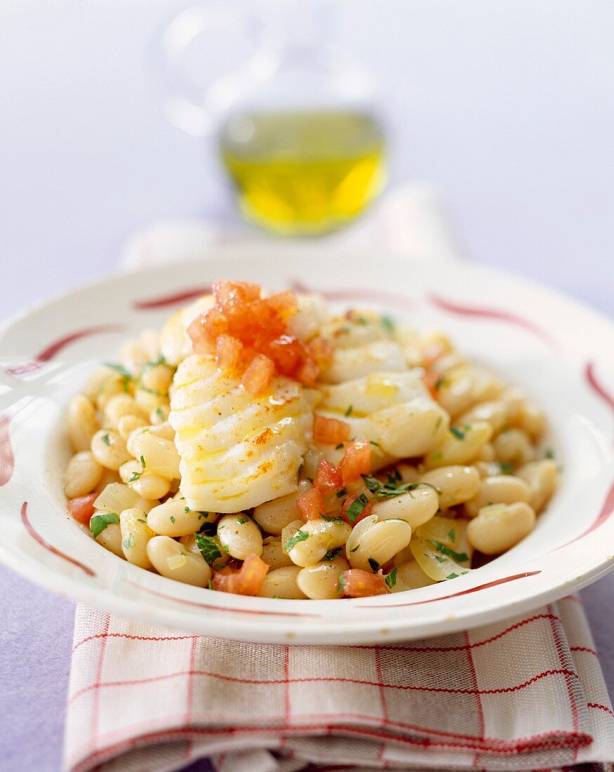 Fresh cod with white beans