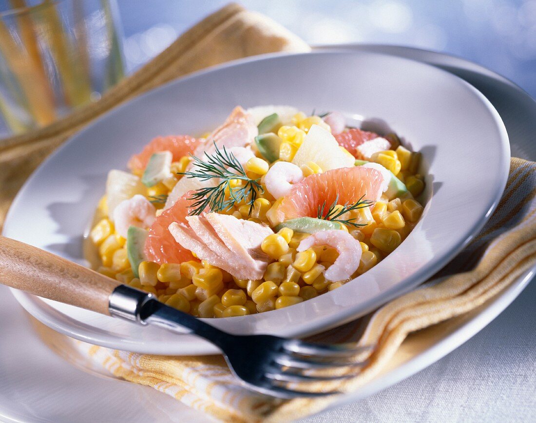 Maissalat mit Grapefruit und Thunfisch