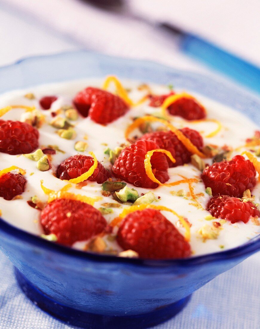 Yoghurt with raspberries