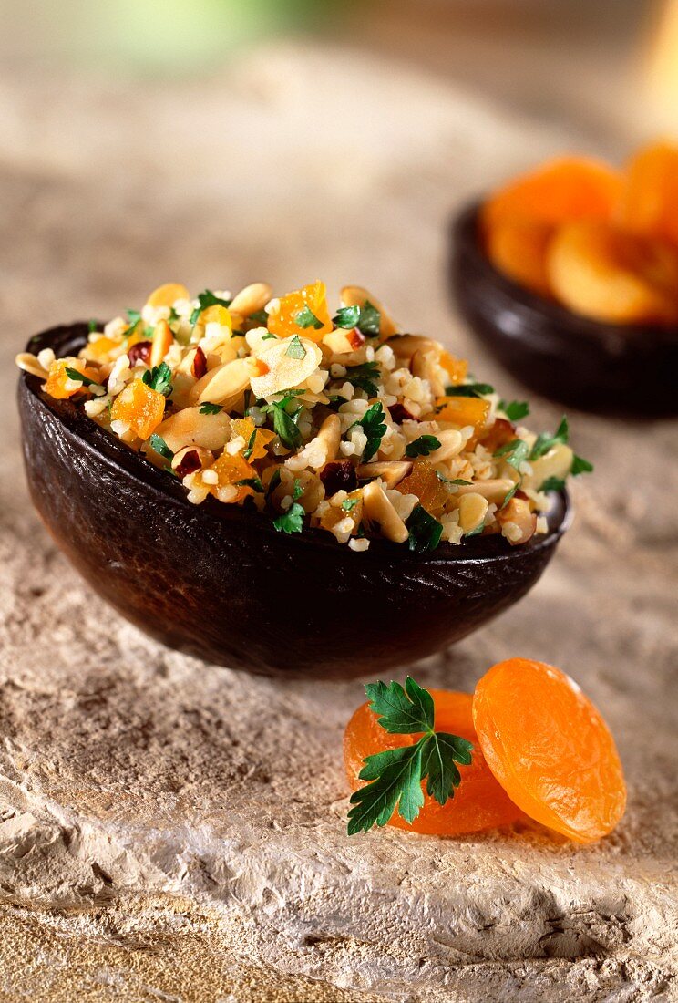 spicy bulgur with raisins, hazelnuts, coriander and parsley (topic: dried fruits)