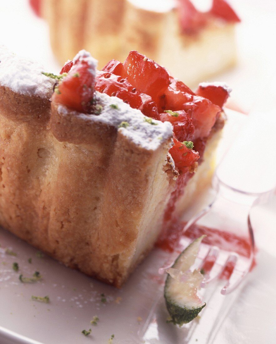 Fromage frais cake with strawberries and lime