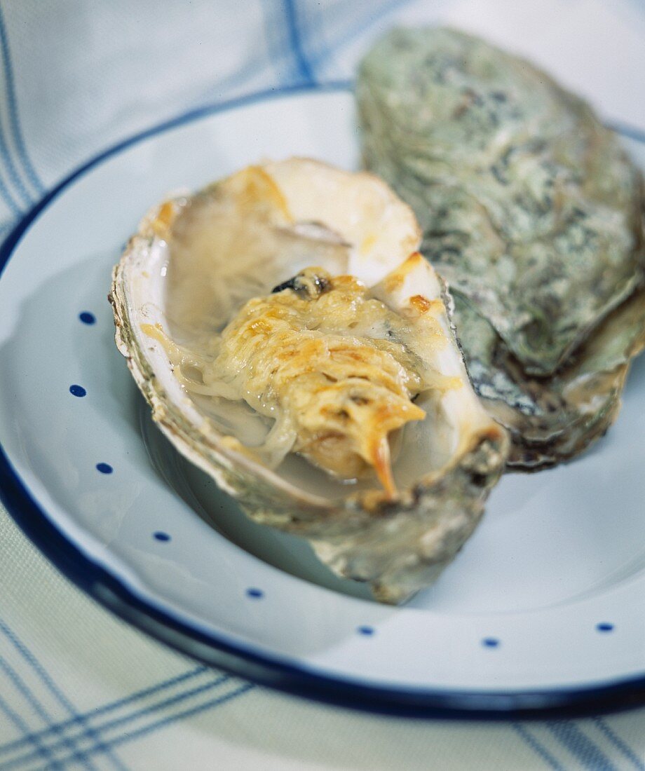 hot champagne oysters