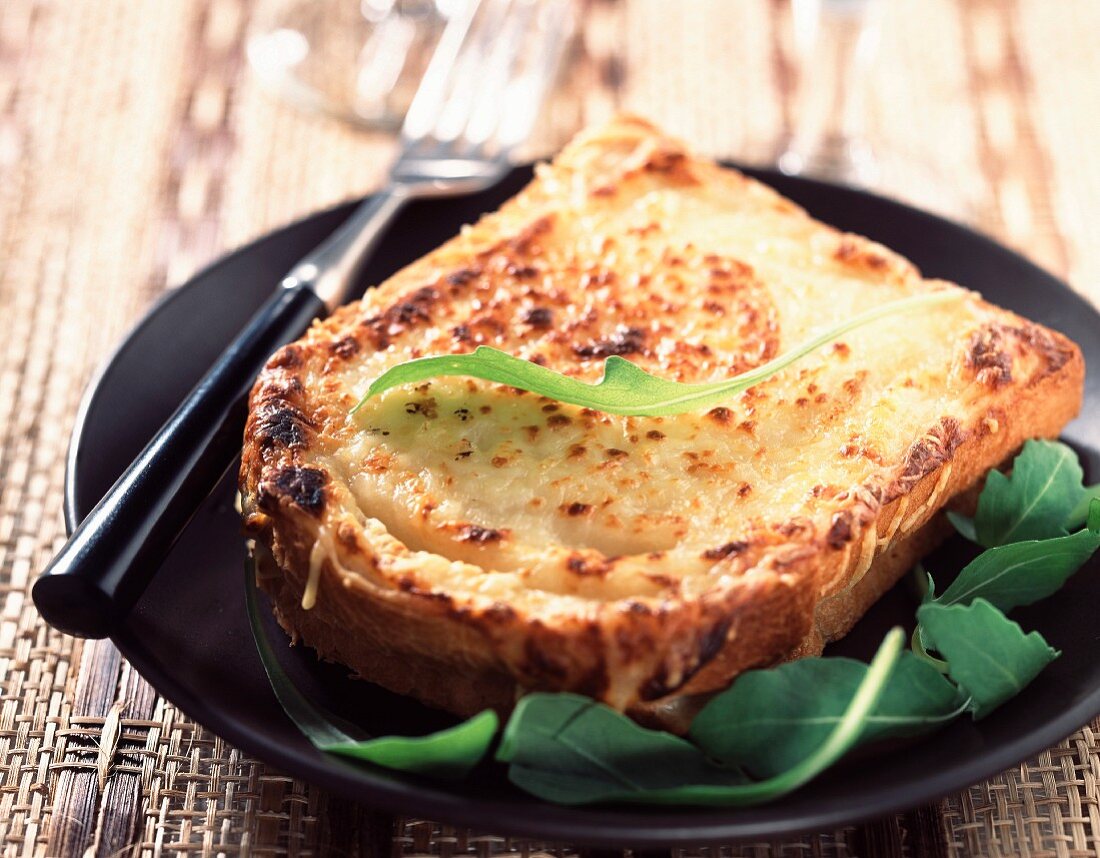 Croque Monsieur (Schinken-Käse-Toast, Frankreich)