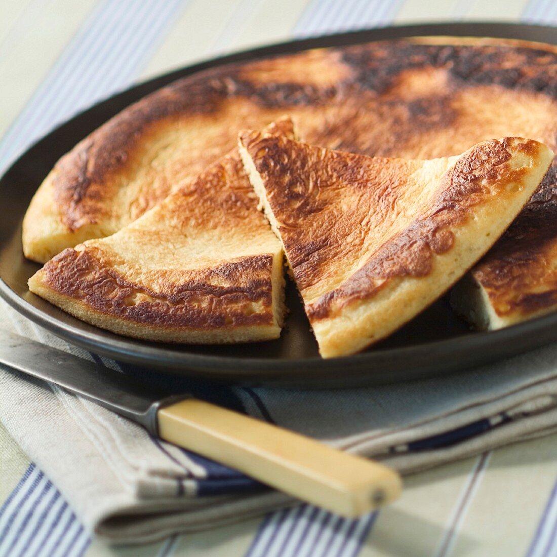 Kouign amann (Kuchenspezialität aus der Bretagne, Frankreich)