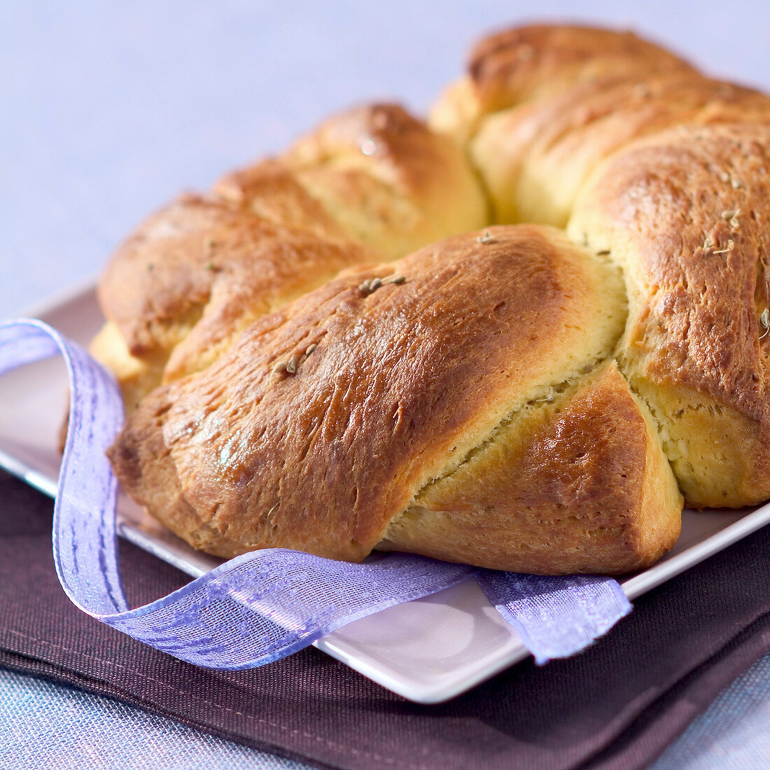 Geflochtenes Brioche-Brot