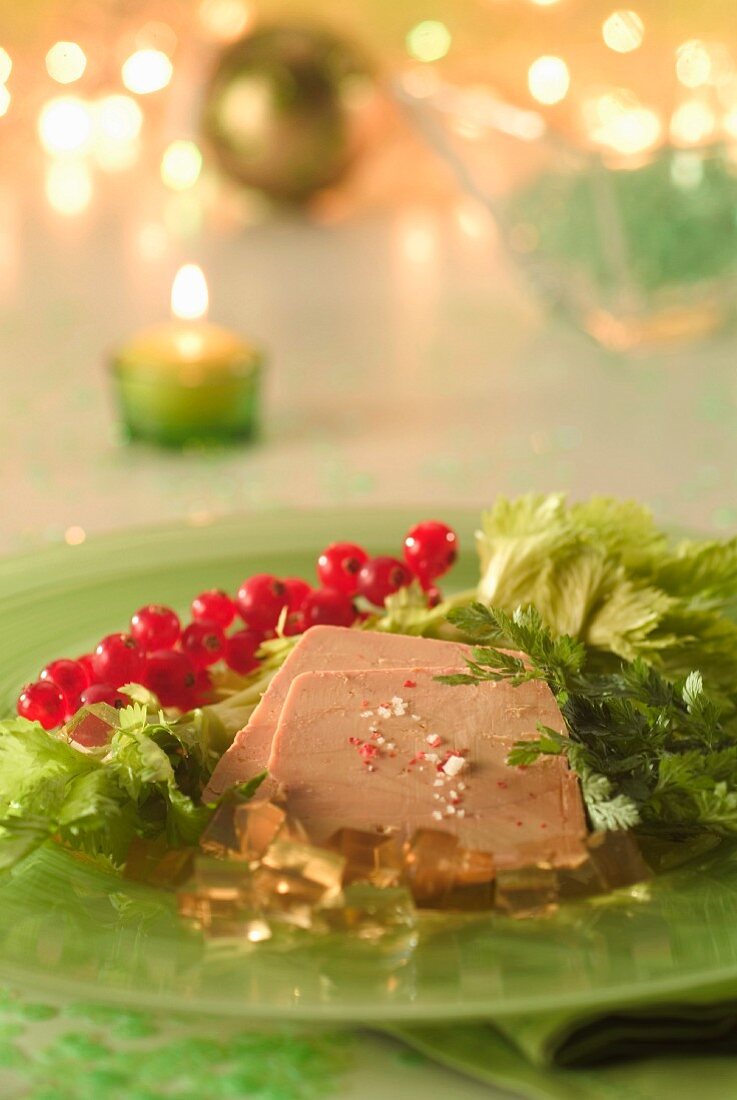 Foie Gras mit roten Johannisbeeren zum Fest