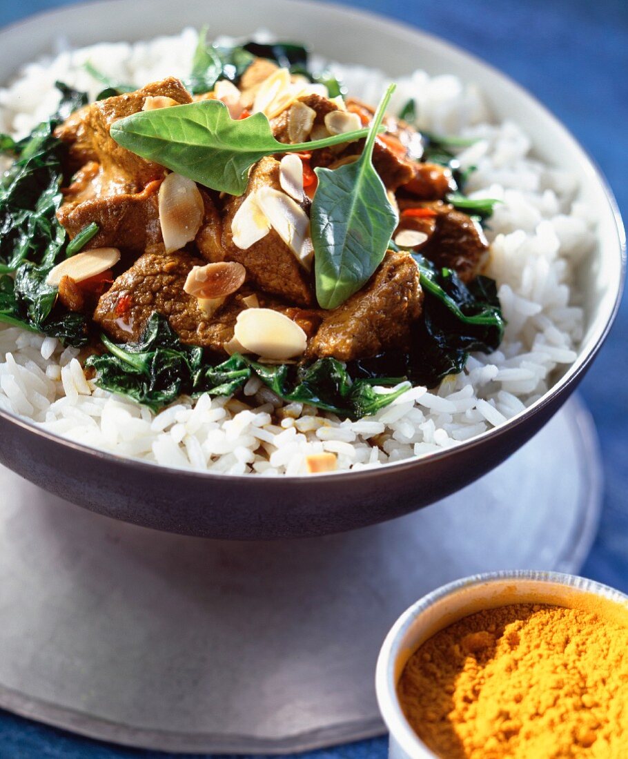 Fleisch-Spinat-Curry mit Reis