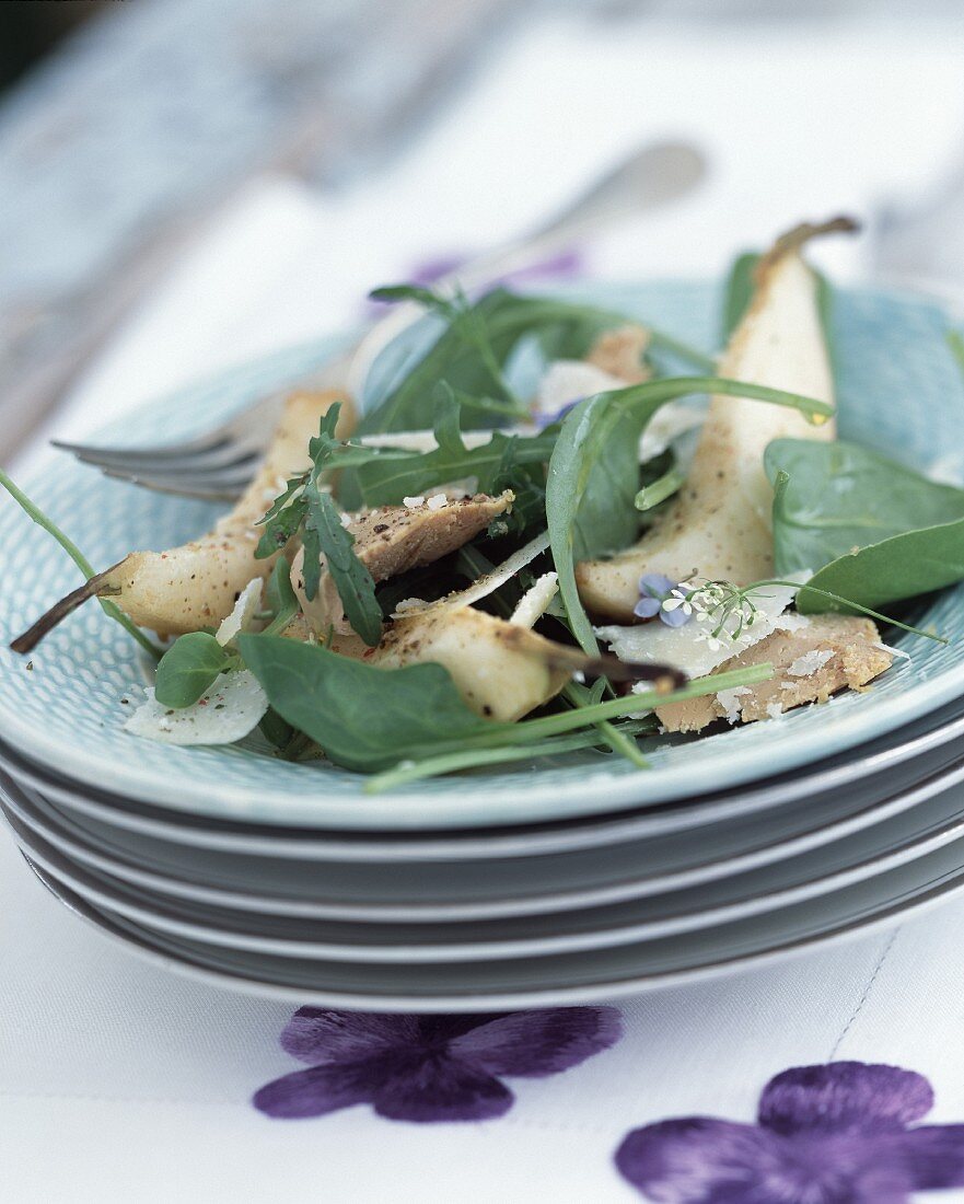 Salat mit Birnen und Foie Gras
