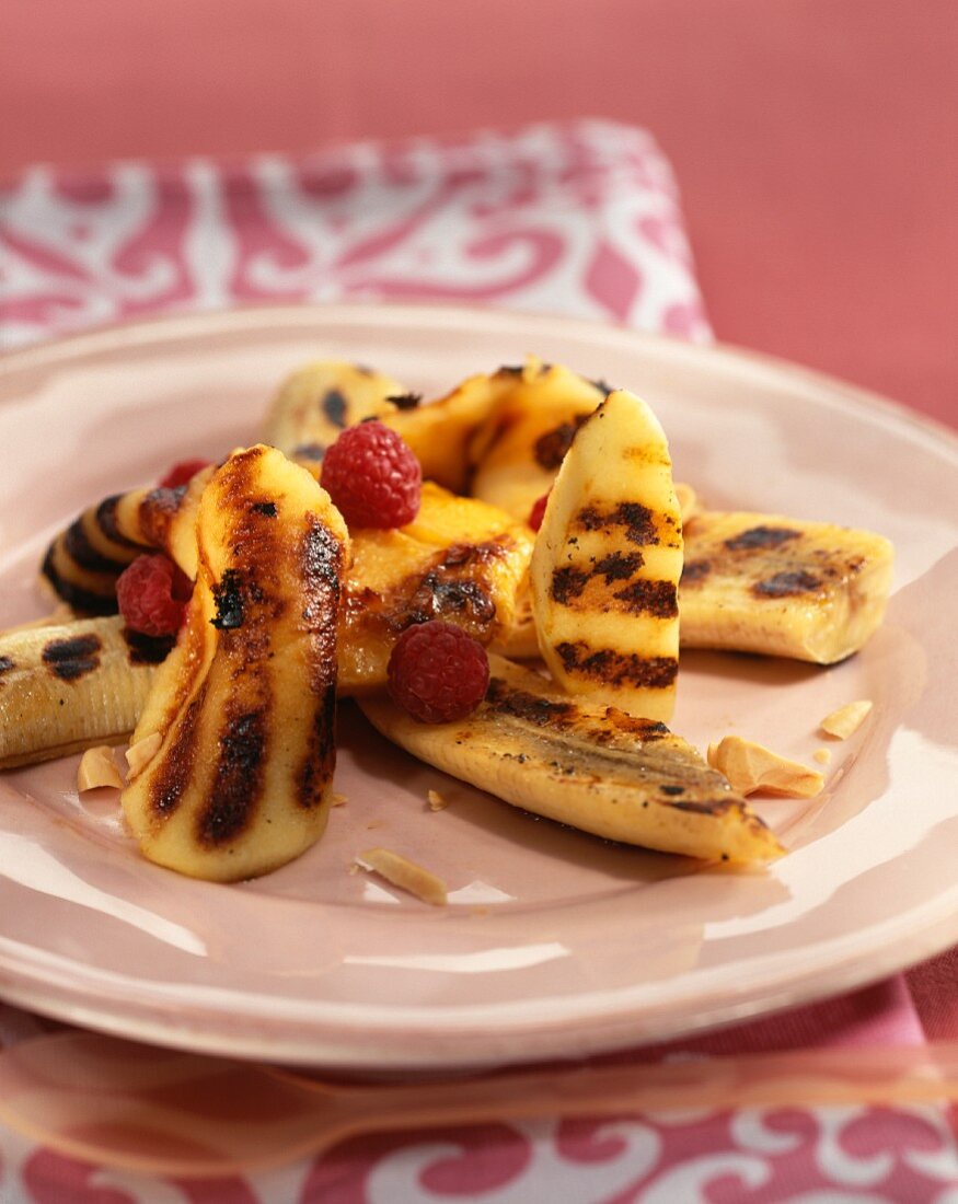 grilled bananas with raspberries