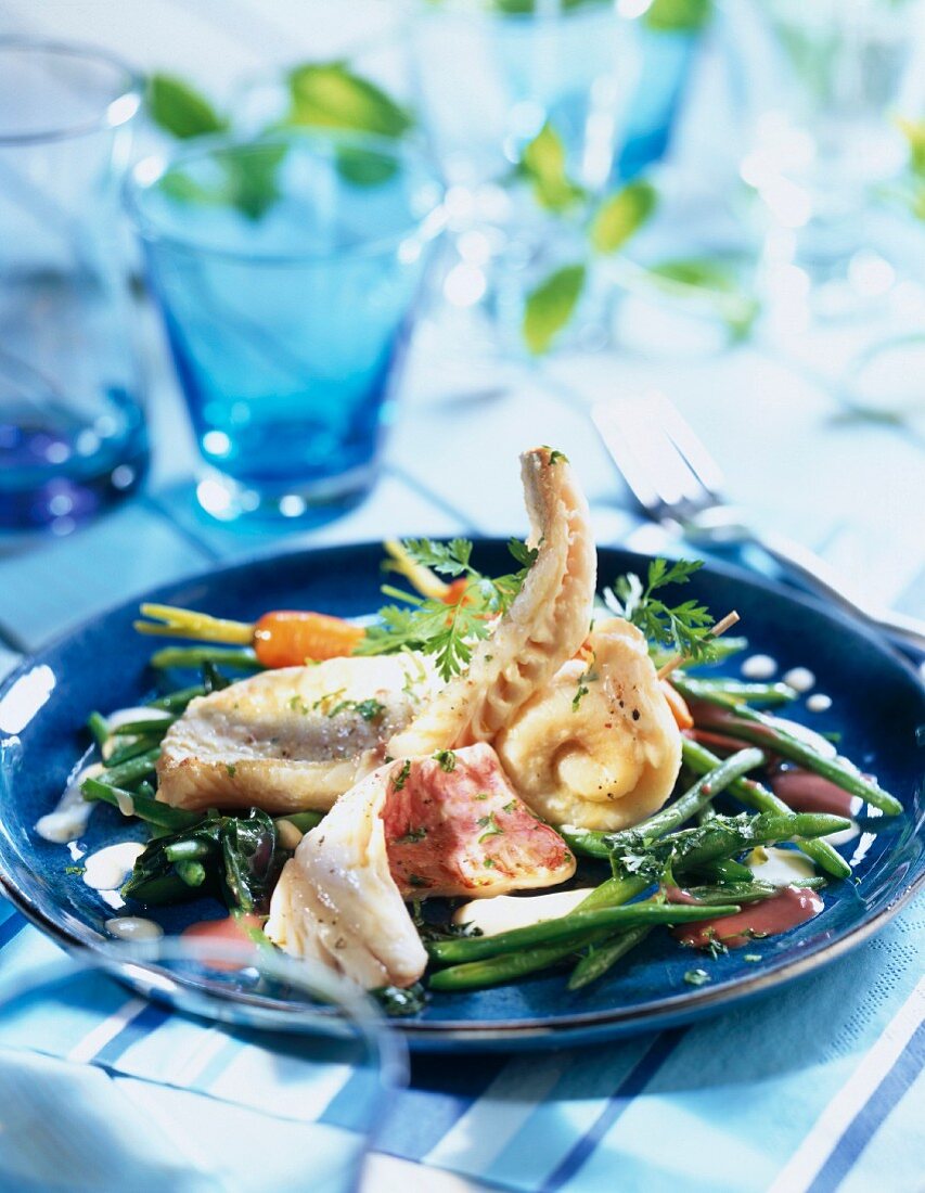 Fillets of sole and red mullet in two-butter sauce