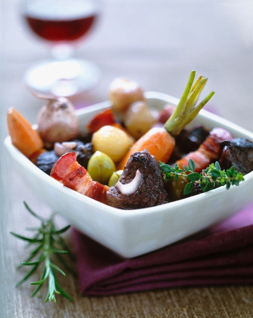 Pot au Feu (Traditioneller Eintopf mit Fleisch und Gemüse, Frankreich)