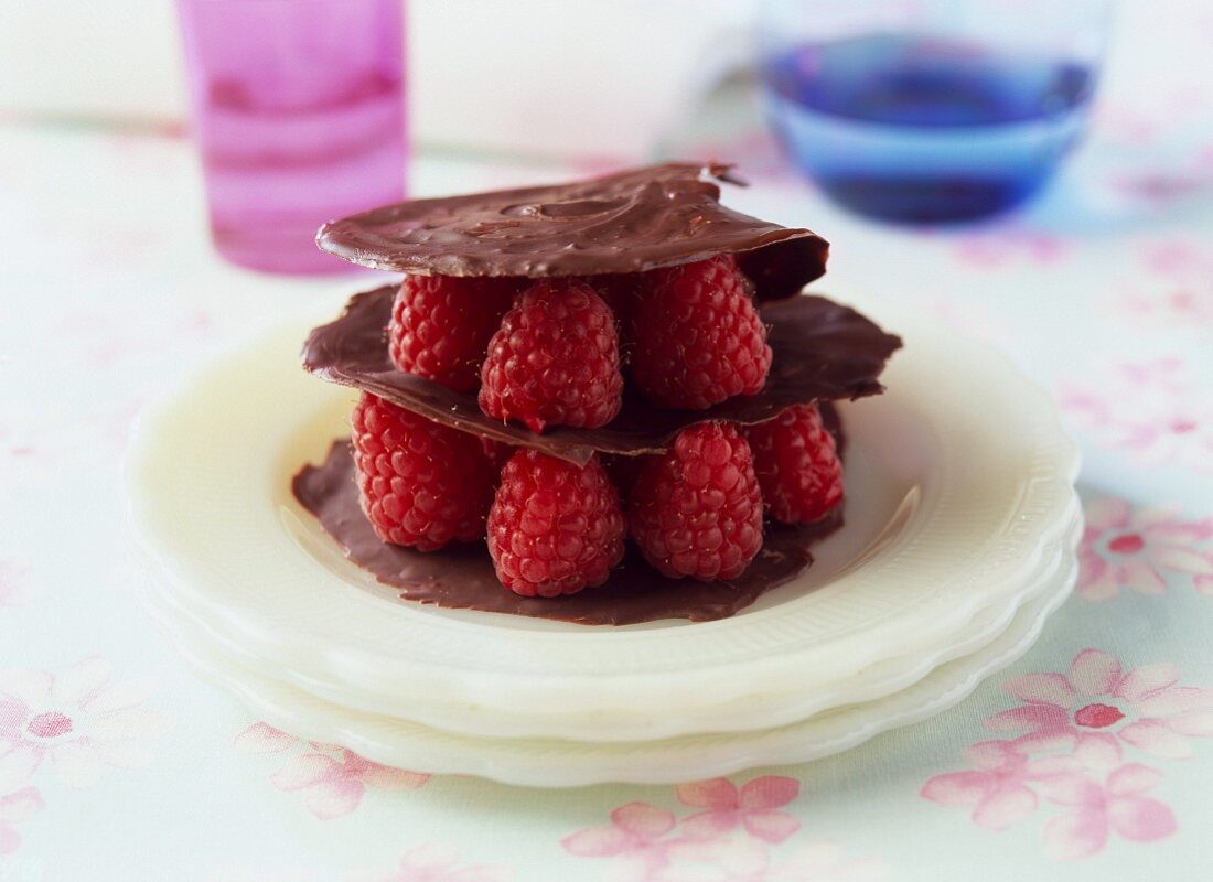 raspberry chocolate mille-feuille