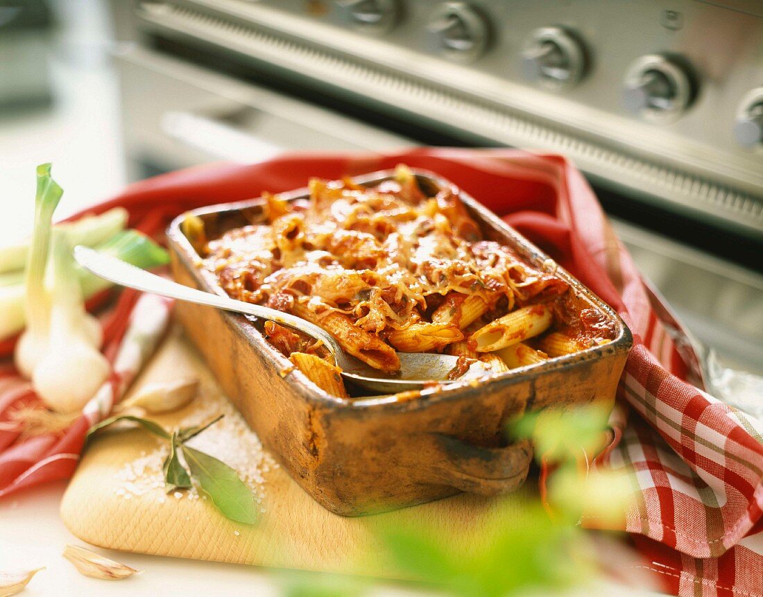 Penne pasta and tomato bake