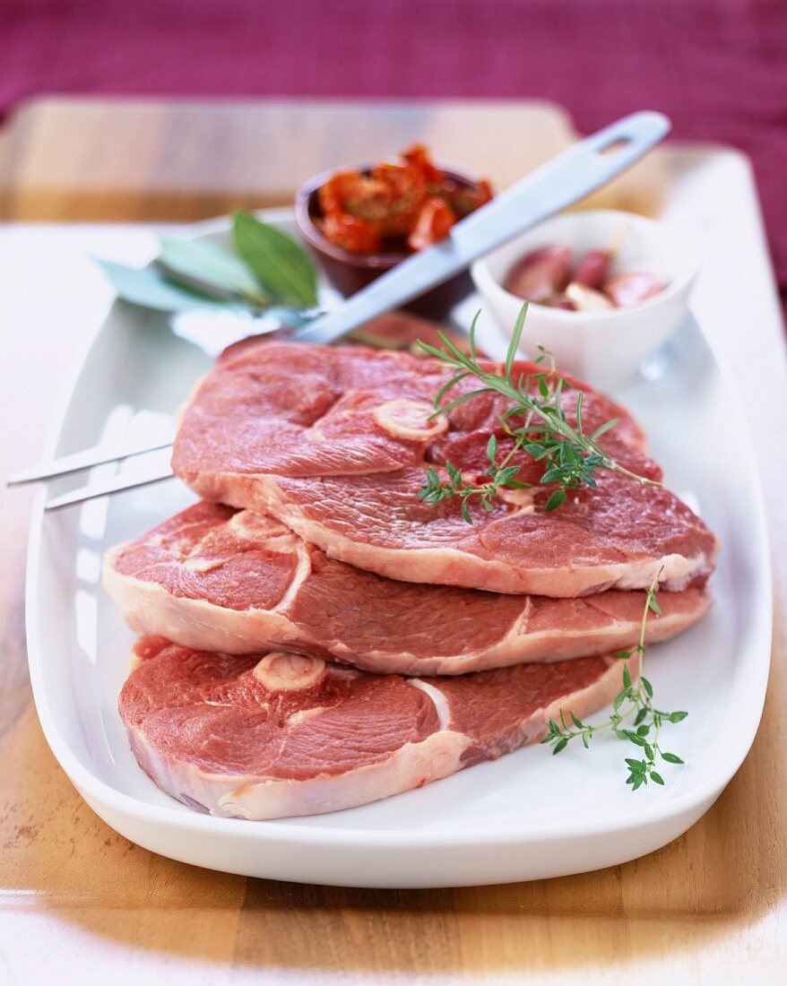 Raw slices of lamb