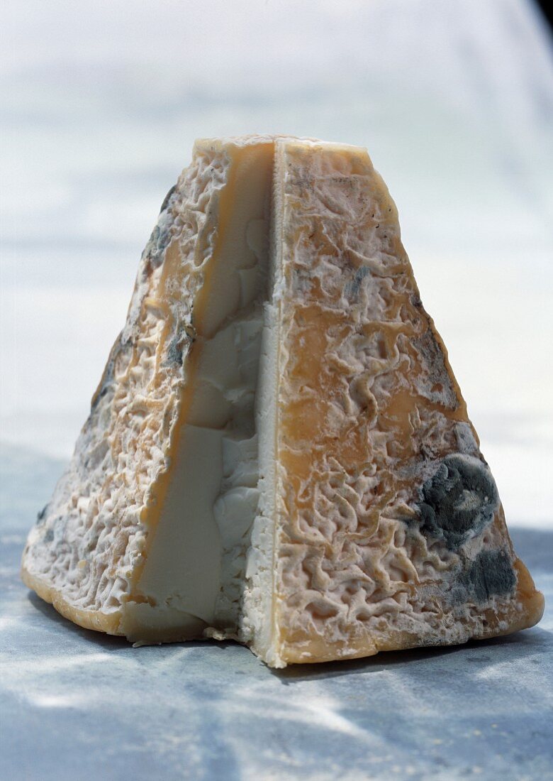 Pouligny Saint-Pierre cheese