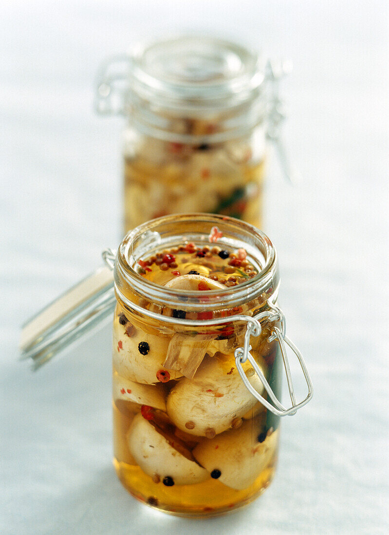 mushrooms in vinegar (topic: mushrooms)