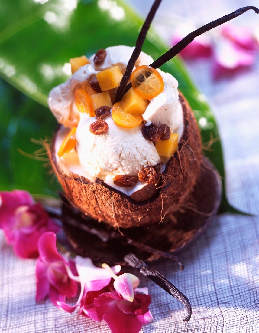 Coconut ice cream with exotic fruit