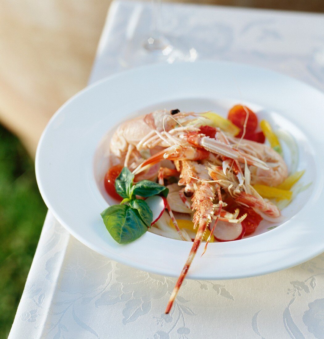 Salat mit Kaisergranat, Italien