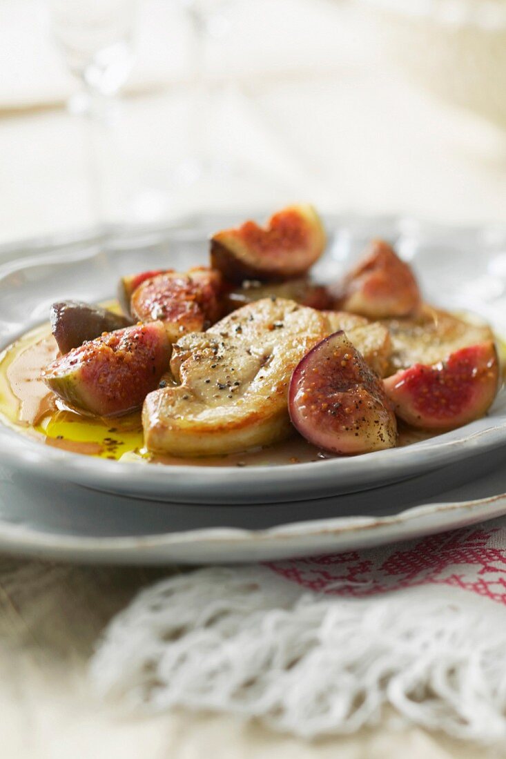 Pan-fried foie gras and figs