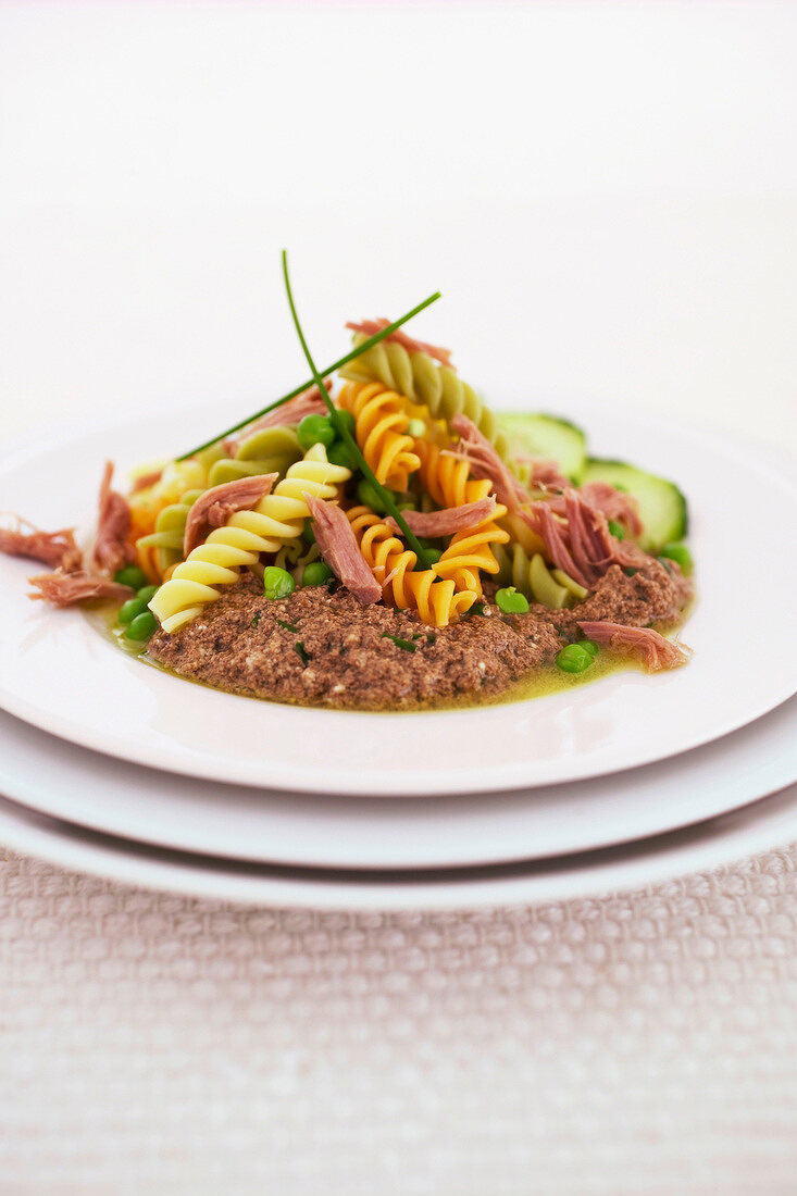 Nudelsalat mit Fusilli und Thunfisch