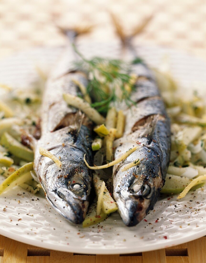 Mackerel papillote with apple and ginger