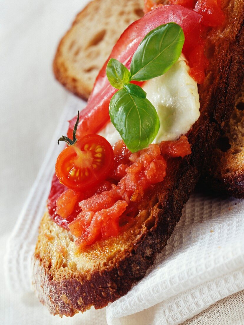 Röstbrot auf italienische Art