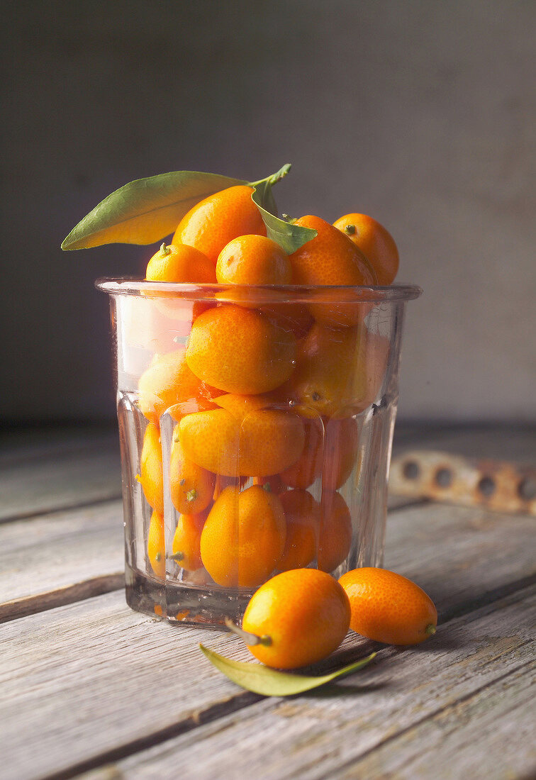Kumquats in einem Glas
