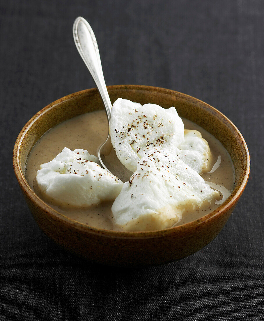 creamed vanilla-flavored chestnut soup with floating islands