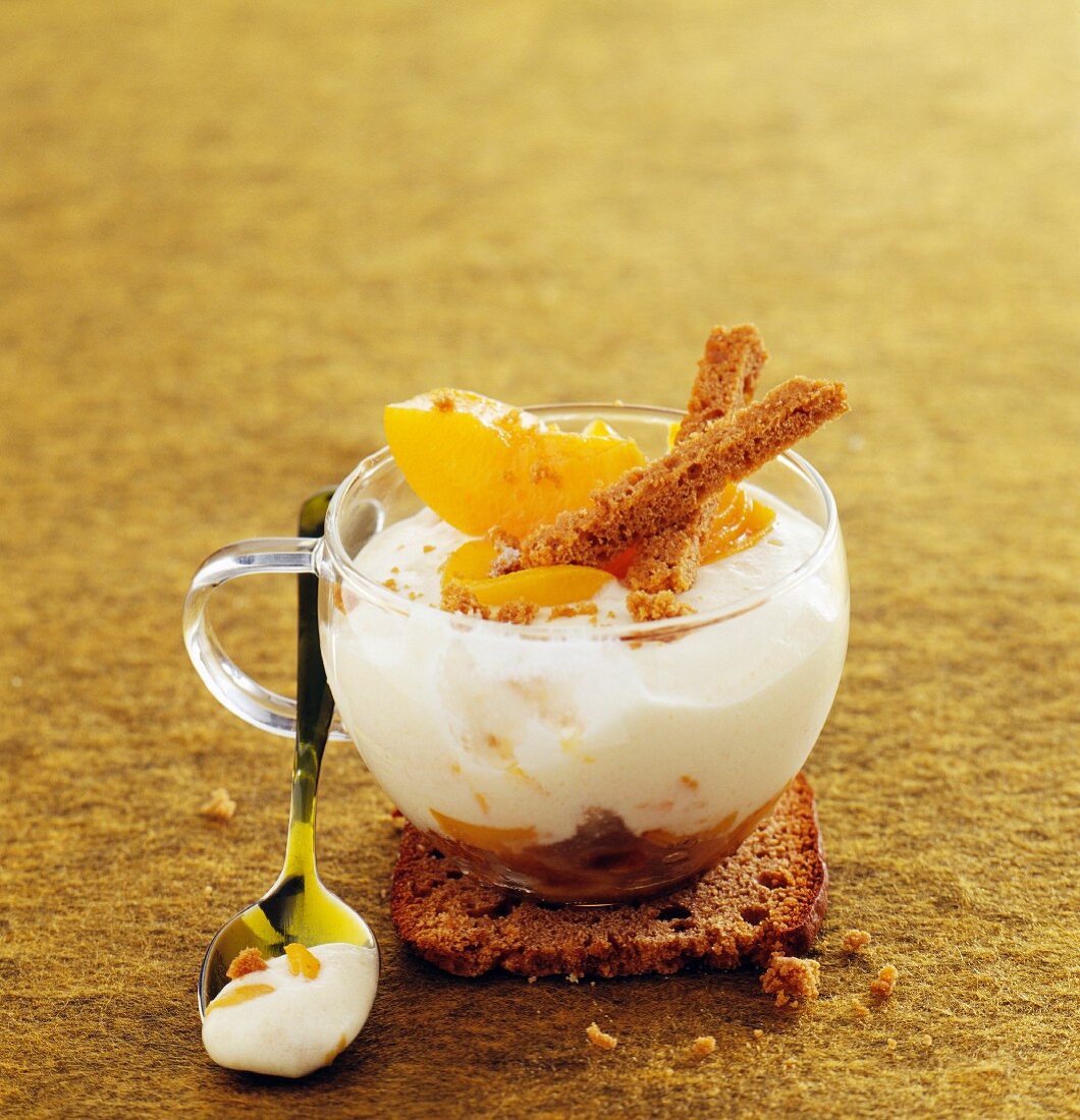 Yoghurt, peach and gingerbread tiramisu