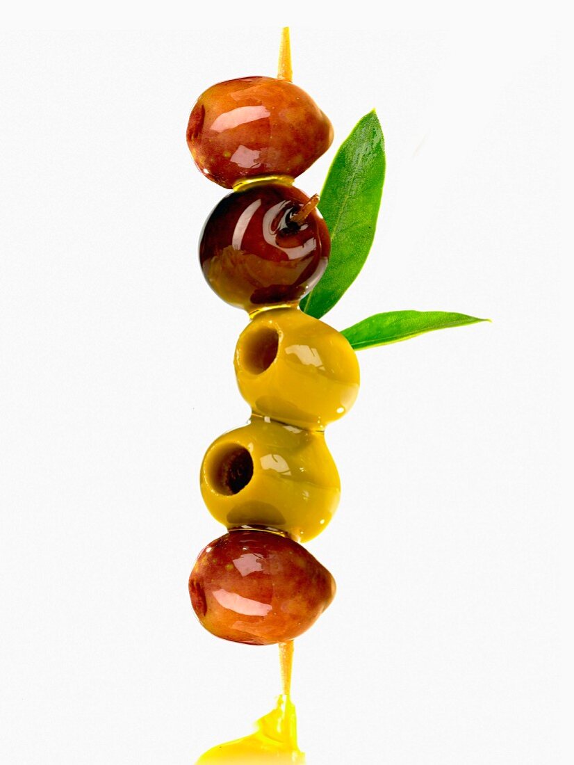 Oliven auf Spiesschen