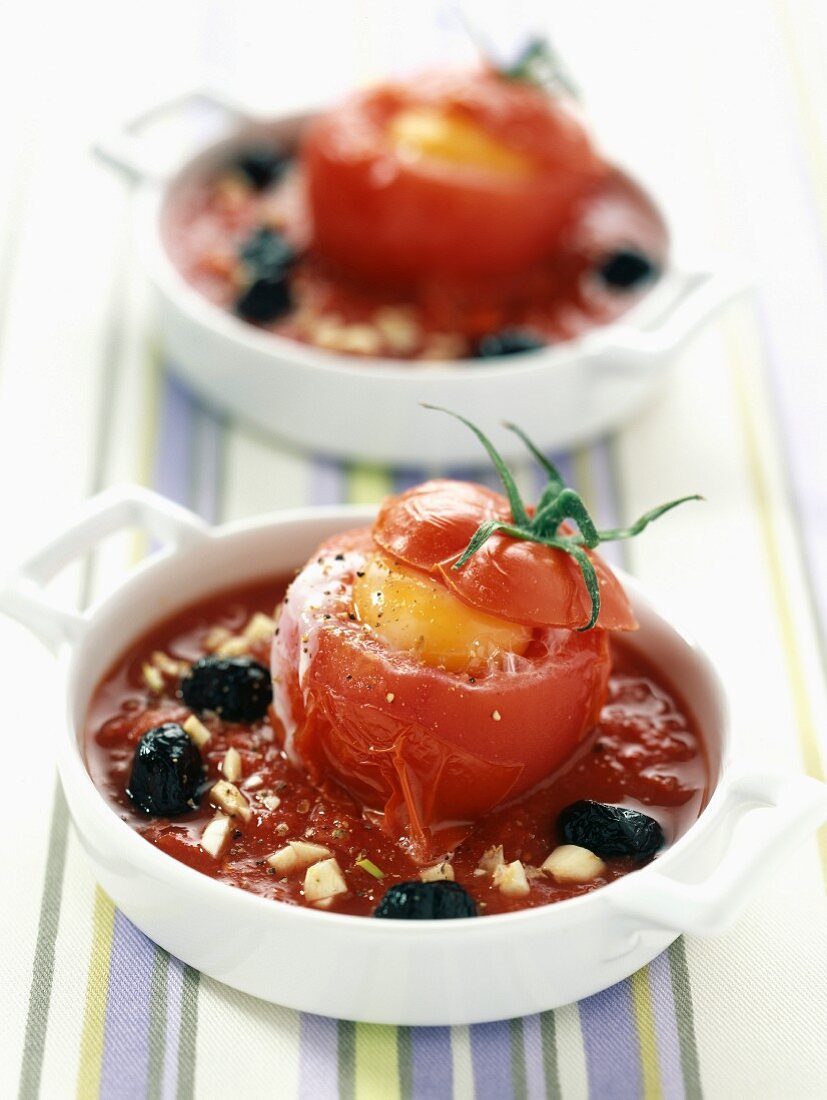Tomatoes stuffed with eggs and goat cheese