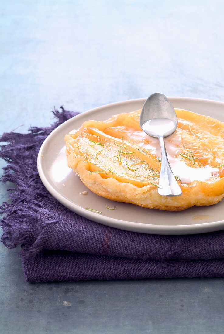 Mango tatin tart