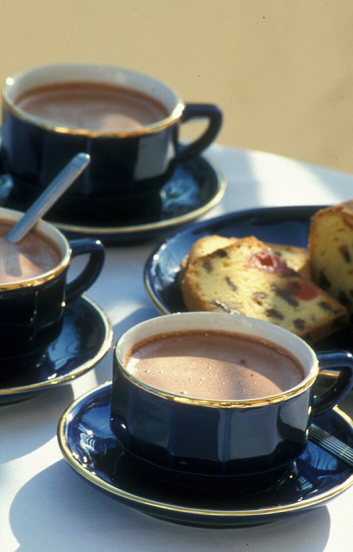 Hot chocolate and fruit cake