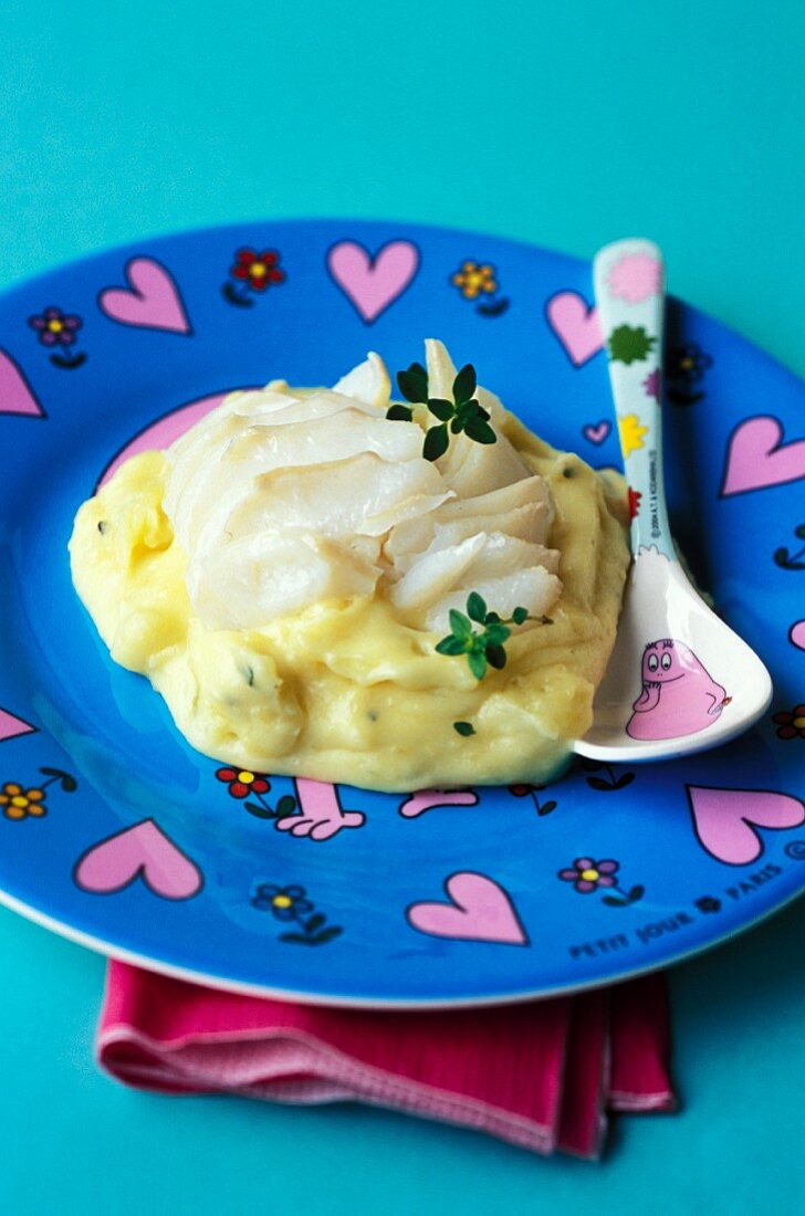 Flussbarschfilet mit Kartoffelpüree und frischem Thymian