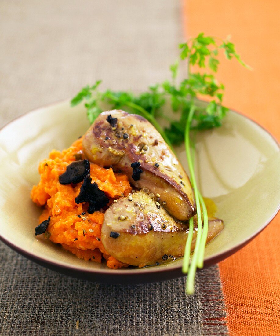 Foie gras escalope with mashed pumpkin