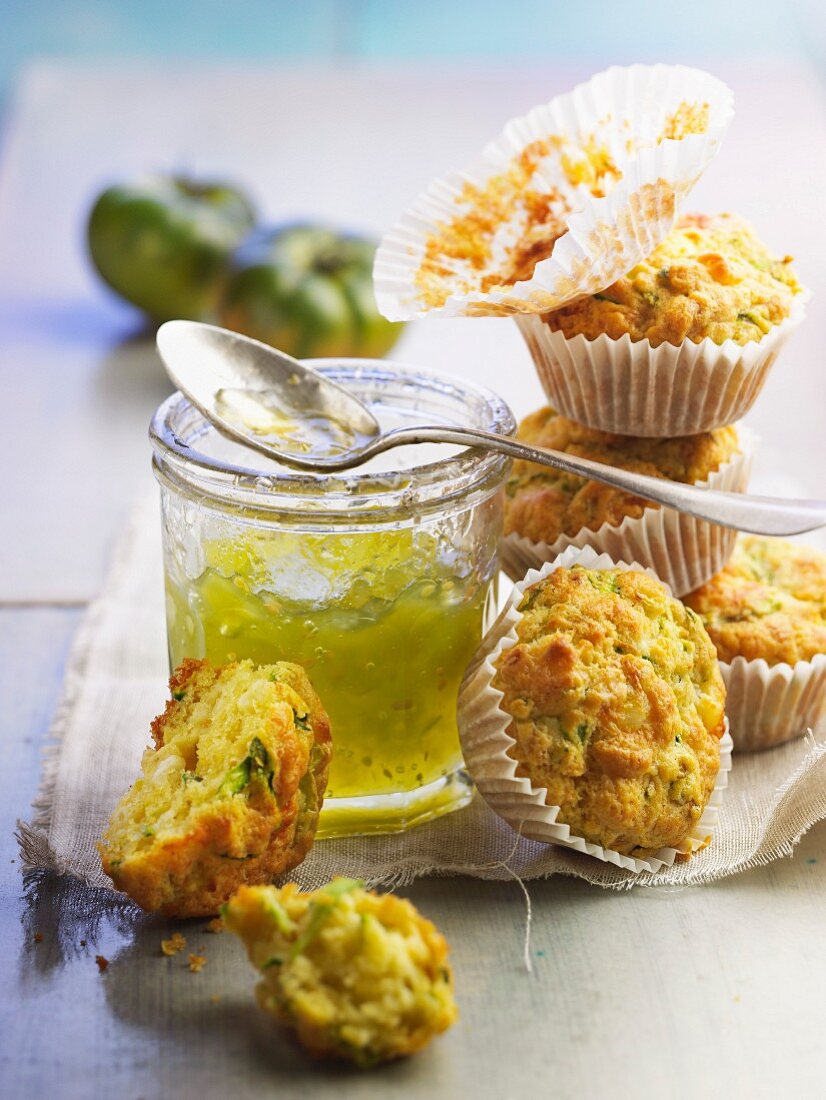 Courgette and goat cheese muffins,green tomato jam