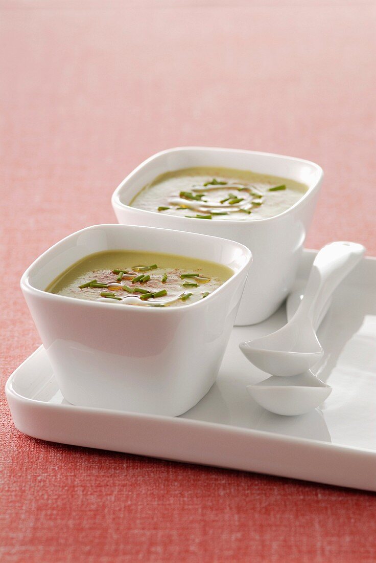 Cream of broad bean and asparagus soup with saffron