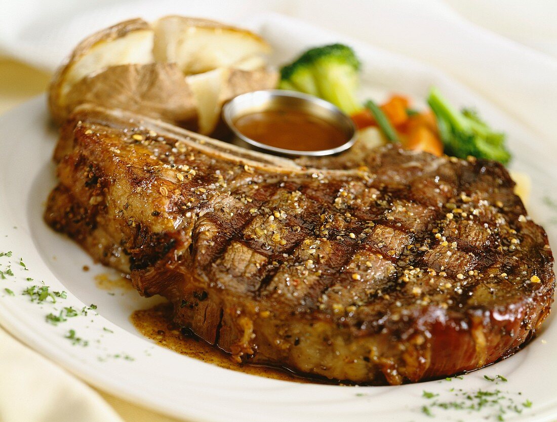 Grilled veal chop with pepper