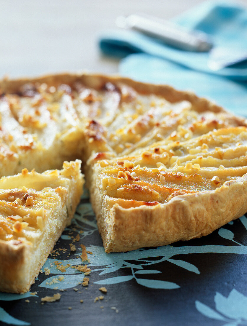 Amandine and pear tart