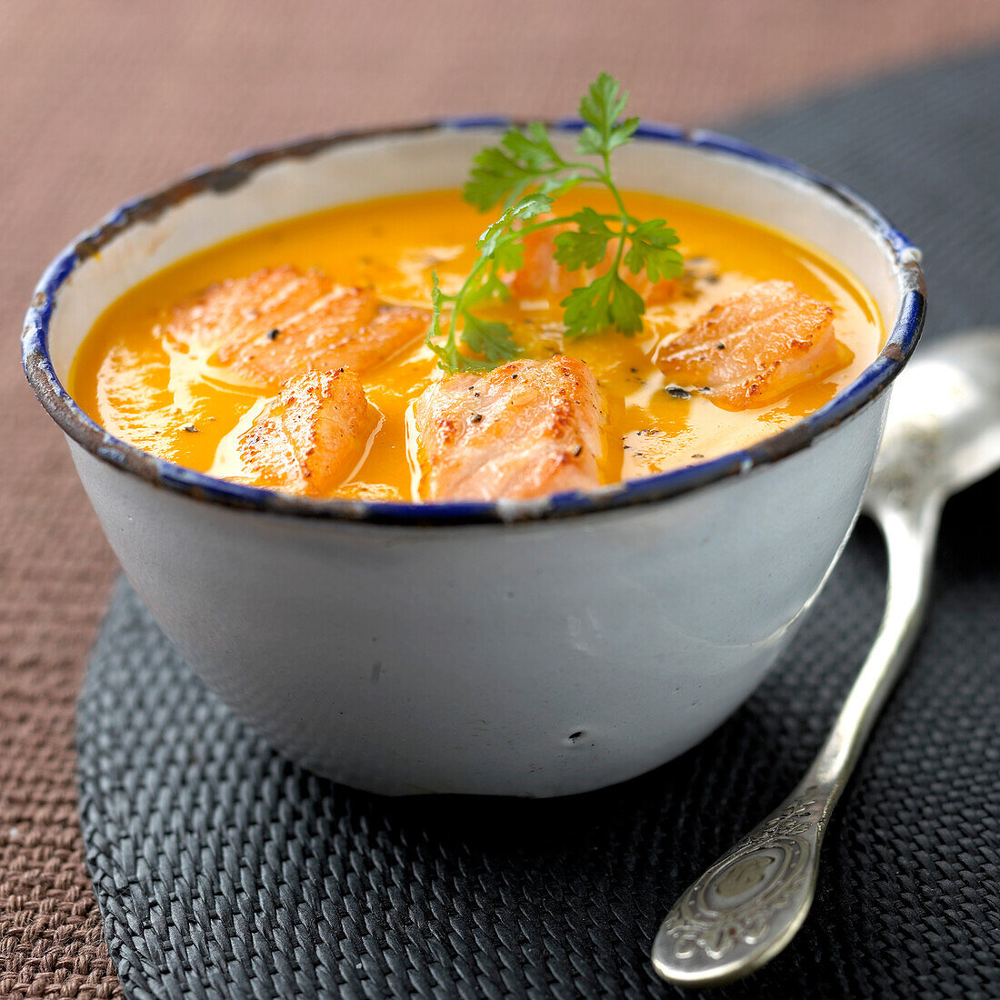 Cream of carrot and salmon