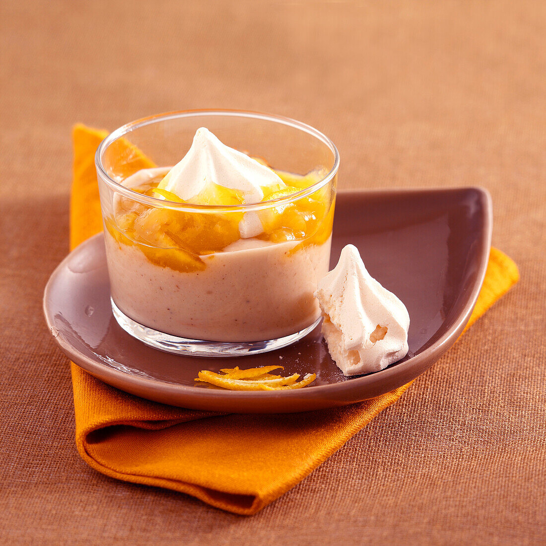 Maronencreme mit Orangen und Baisers