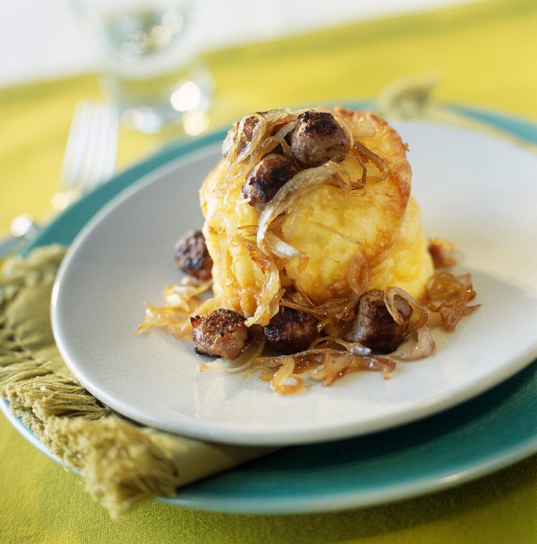 Yorkshire Pudding mit Chipolata-Würstchen