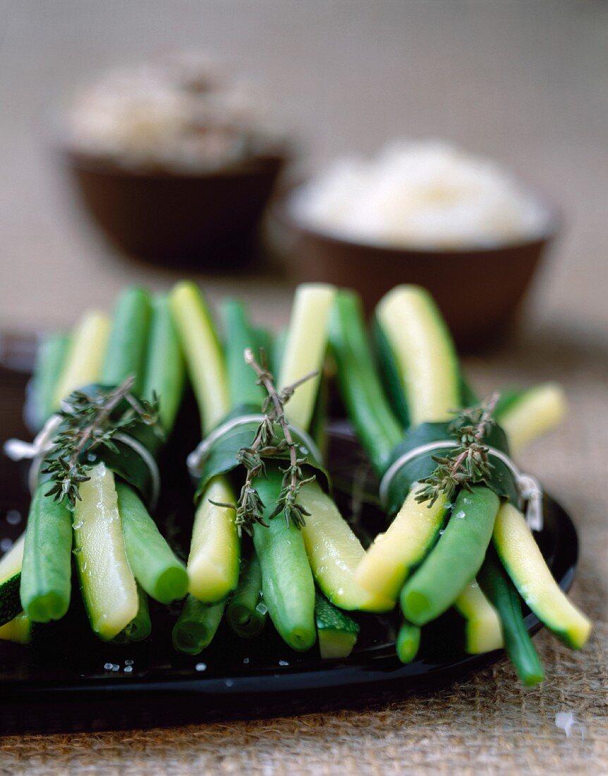 Zen bundles of green beans and courgettes