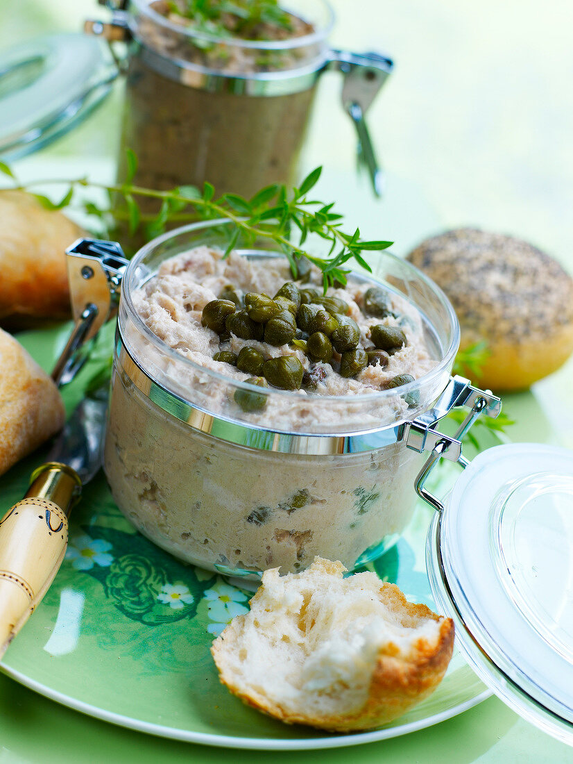 Potted tuna with capers