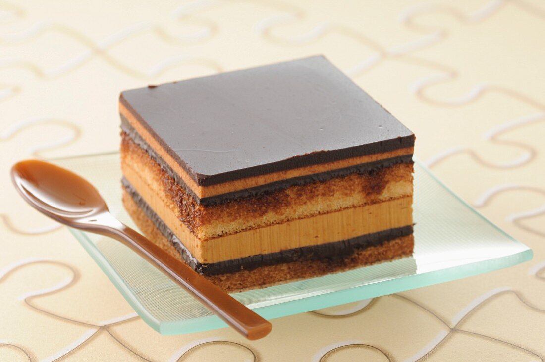 Opera (Schichttorte mit Schokoladenglasur, Frankreich)