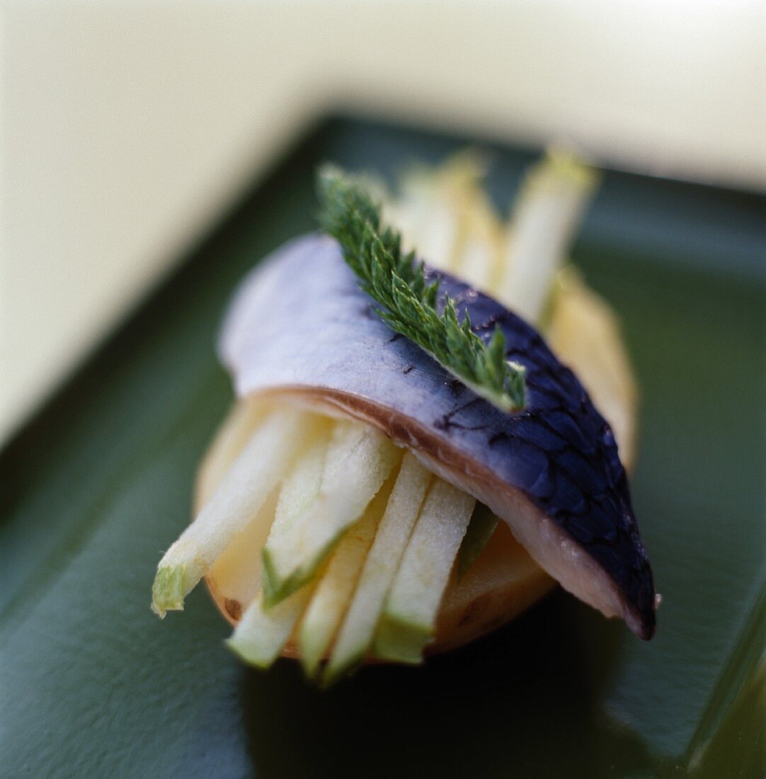 Makrelen-Sushi mal anders, mit Apfel und Kartoffel