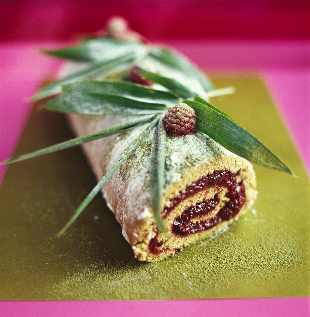 Raspberry roulade with pistachios